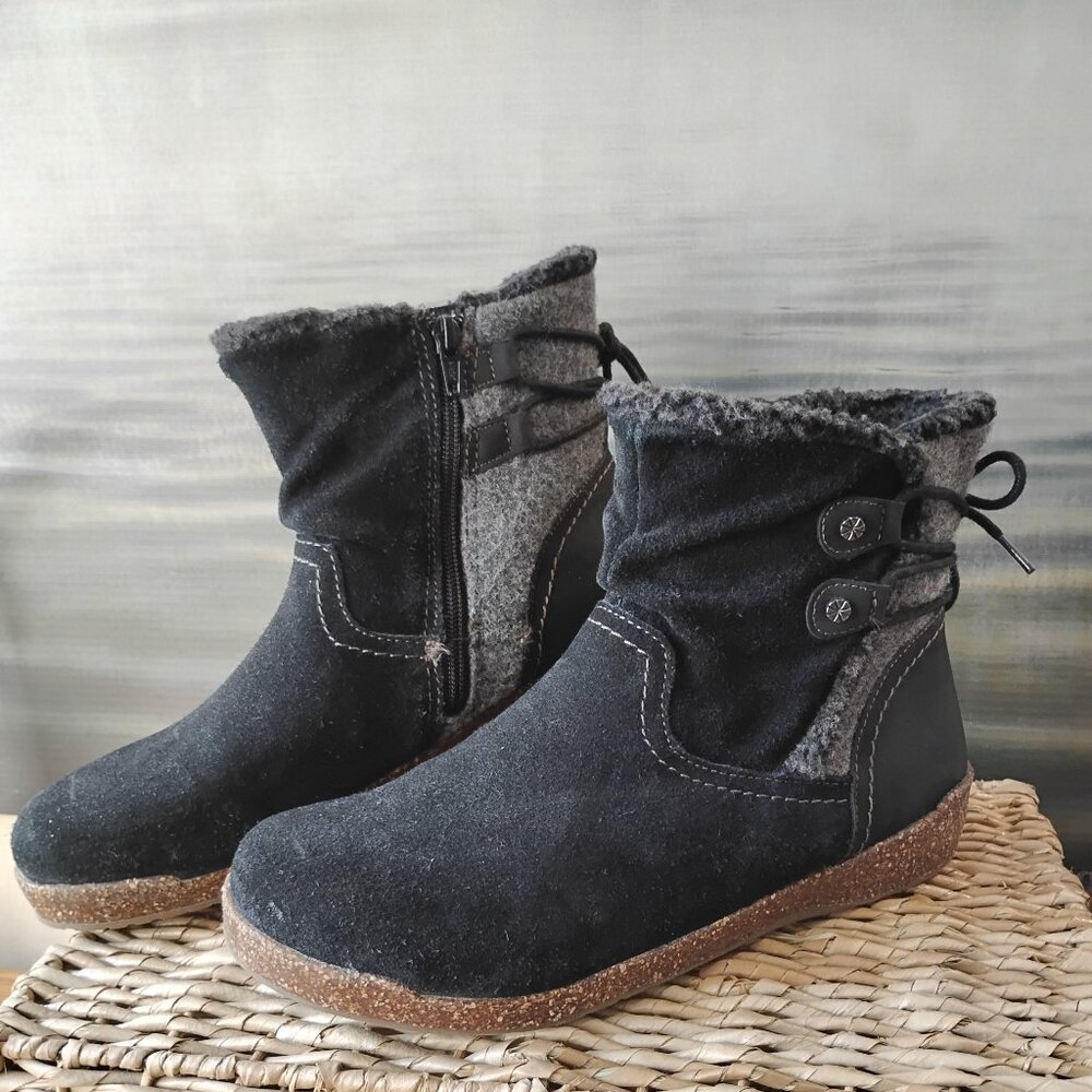 Earth Origina "Aurora Jolene" Suede and Felt Ankle Booties Size 10